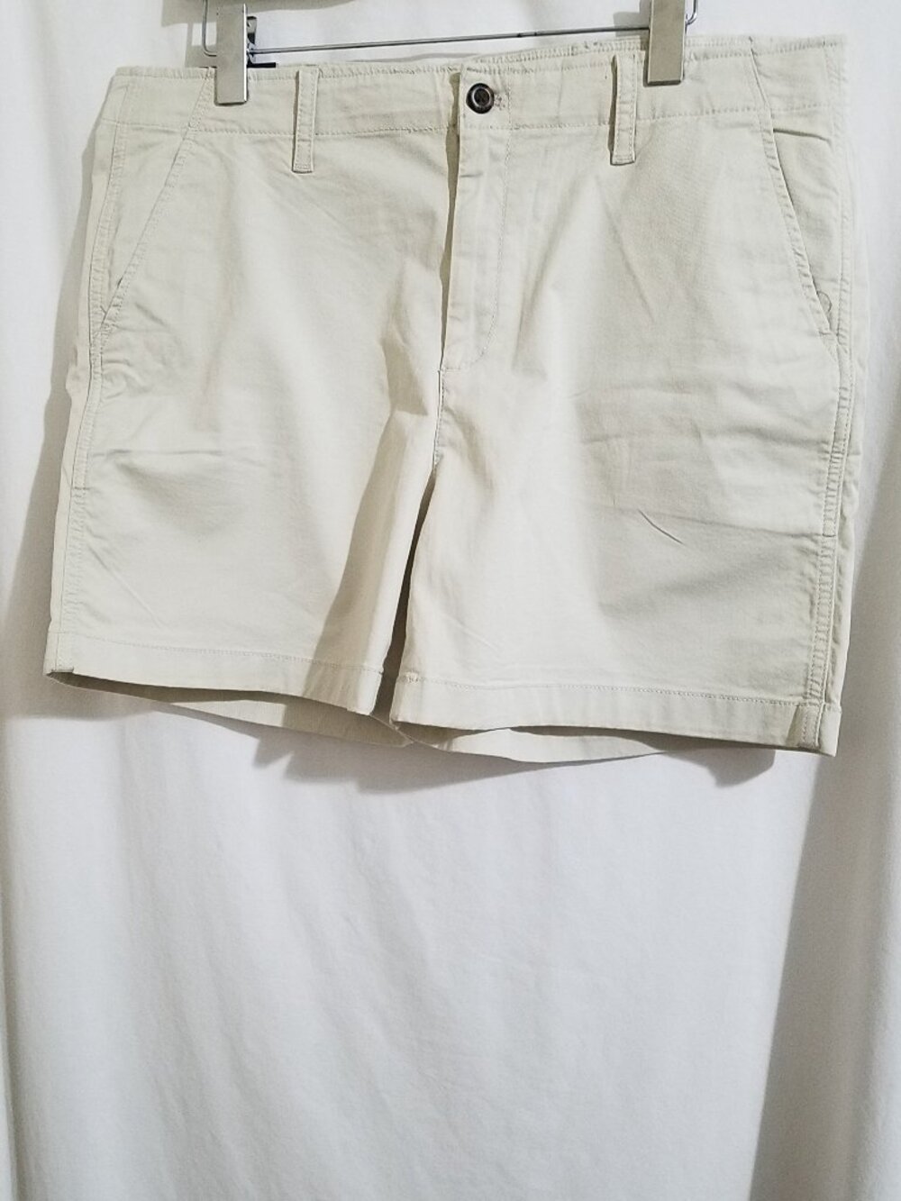 GAP Classic Mid Rise Shorts | Turtledove | Size 16 | New With Tags